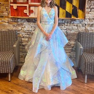 Gorgeous ball gown Alisha Hill girls 12/women’s 00/0P